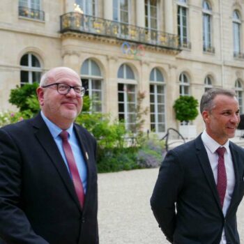 En direct - Premier ministre : suivez la 3e journée de consultations lancées par Emmanuel Macron