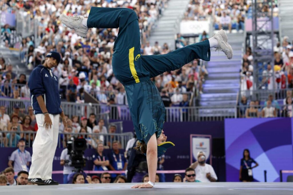 JO 2024 : Le Comité olympique australien dénonce les moqueries à l’encontre de la breakeuse Raygun