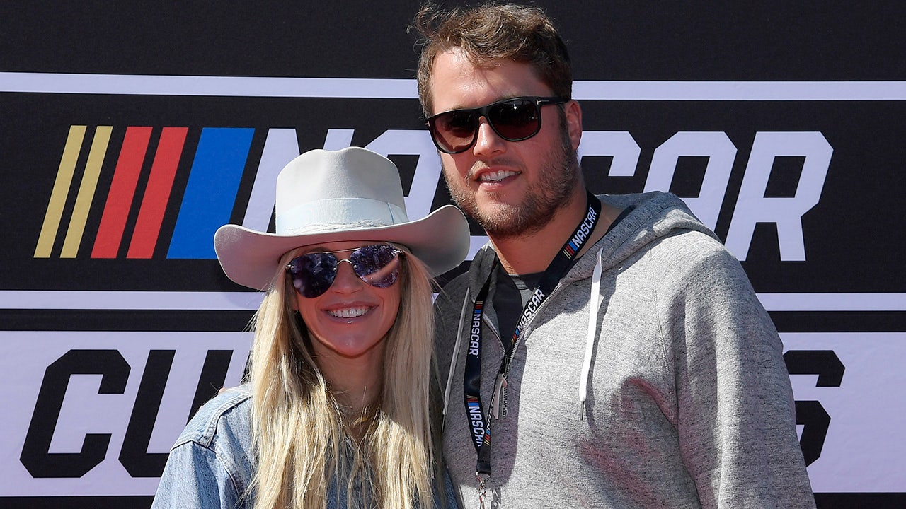 Matthew Stafford's wife Kelly Stafford offers Taylor Swift, other WAGs pointed advice: 'Don't lose yourself'