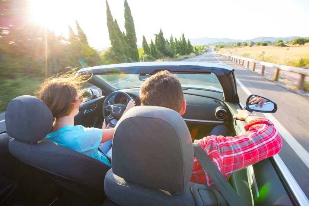 Ce qui se joue dans les silences en voiture