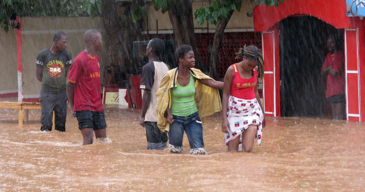 À Ouagadougou, l’entraide comme rempart précaire aux graves inondations