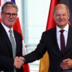 German Chancellor Olaf Scholz and British Prime Minister Keir Starmer shake hands during a press conference in Berlin, Germany, August 28, 2024. REUTERS/Liesa Johannssen