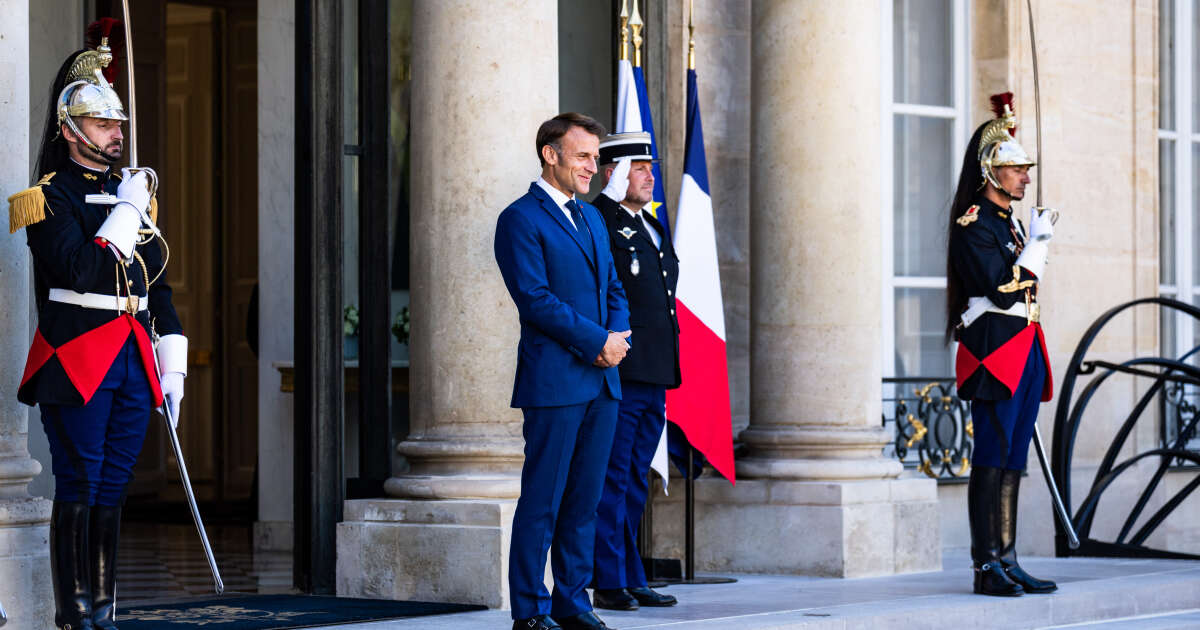 Emmanuel Macron toujours en quête de son “mouton à cinq pattes” pour Matignon