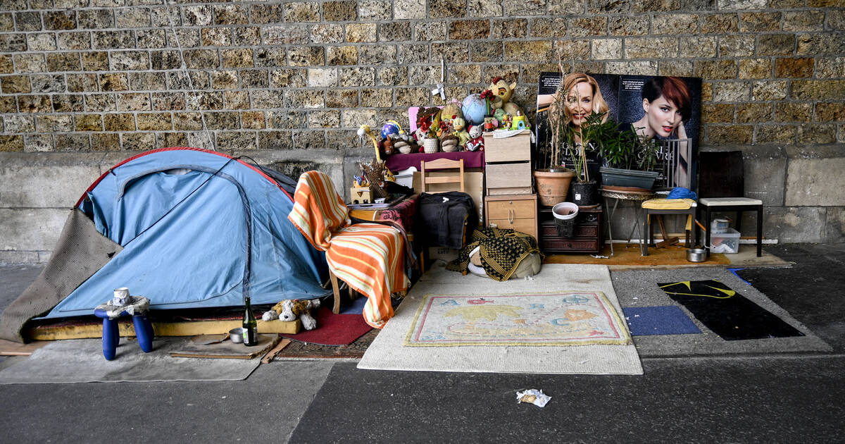 «Une tragédie» : plus de 2 000 enfants dorment encore dans la rue en France, alerte l’Unicef