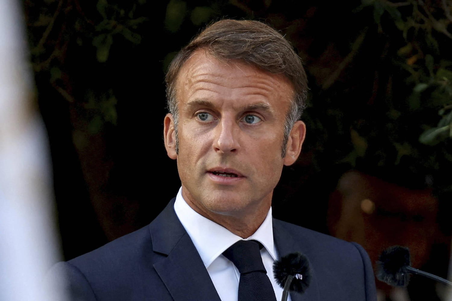 Nouveau Premier ministre, en direct : Macron fixe une date, un nom déjà retenu ?