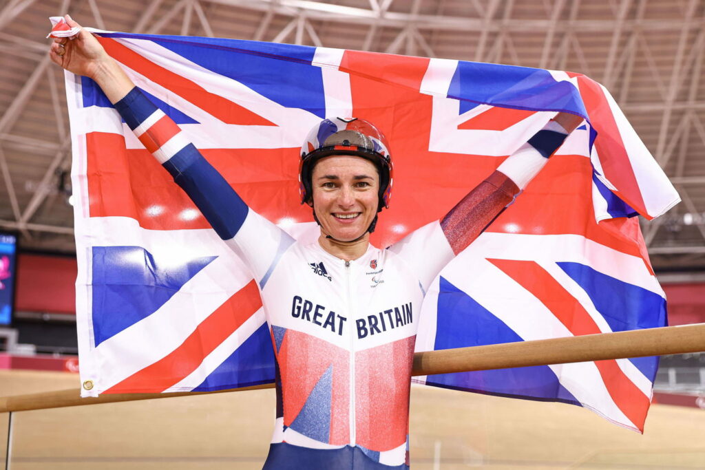 Sarah Storey : 17 médailles d'or au total, de la natation au cyclisme... Qui est la star britannique ?