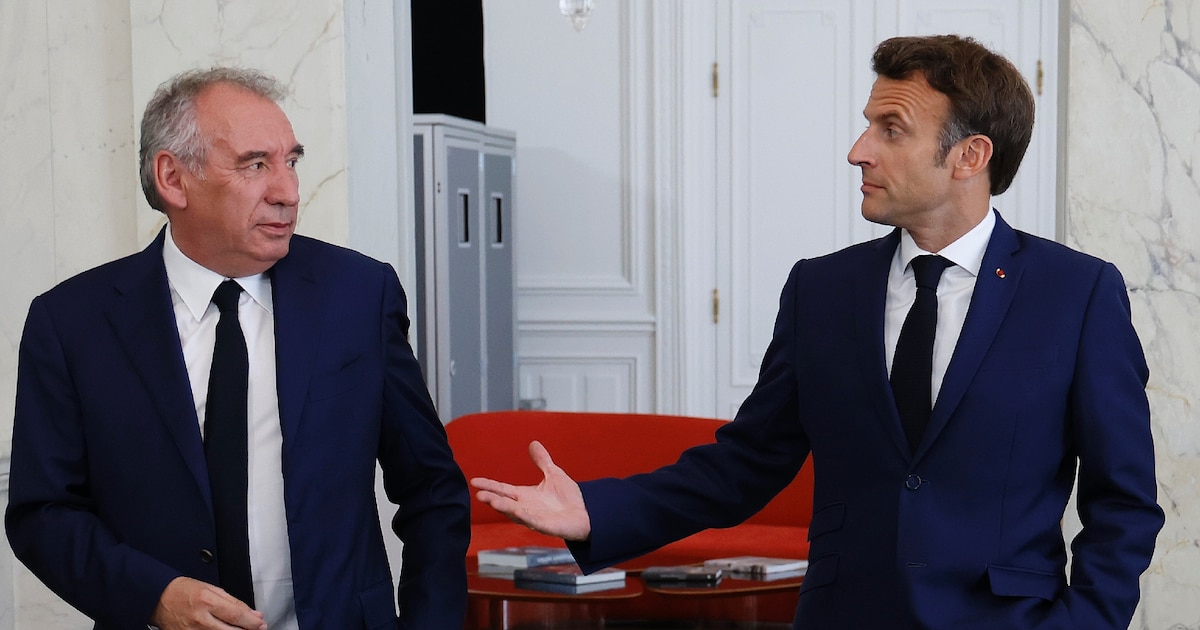 Francois Bayrou reçu à l'Elysée par Emmanuel Macron, à Paris le 21 juin 2022