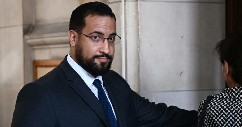 Disparition des coffres-forts d’Alexandre Benalla : la justice prononce un non-lieu