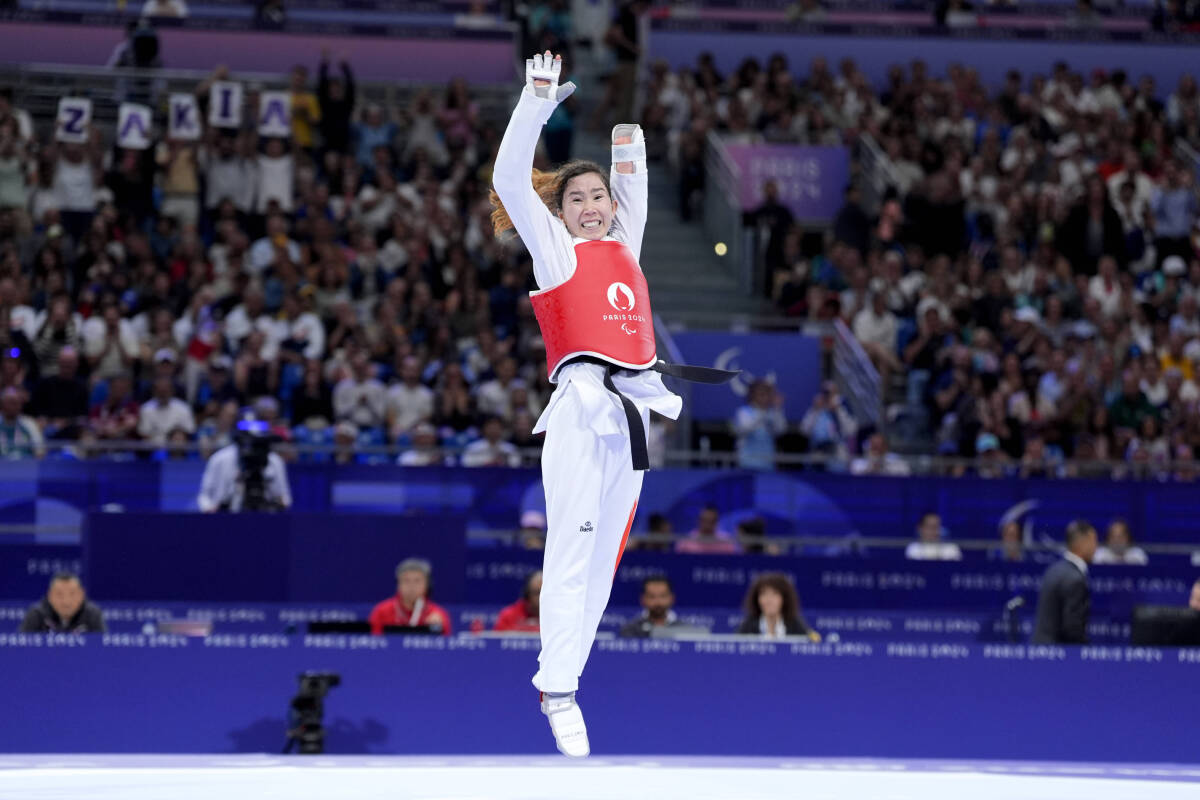 Jeux paralympiques : Zakia Khudadadi médaillée de bronze en taekwondo au nom de « toutes les femmes afghanes »