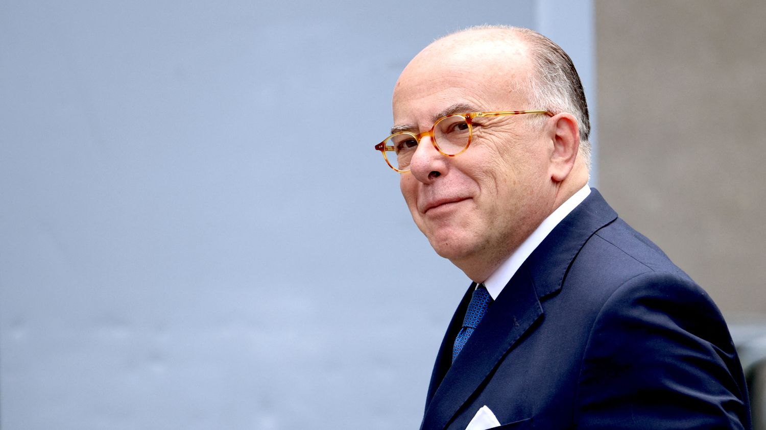 Recherche d'un nouveau gouvernement : l'hypothèse Bernard Cazeneuve divise au sein du Parti socialiste