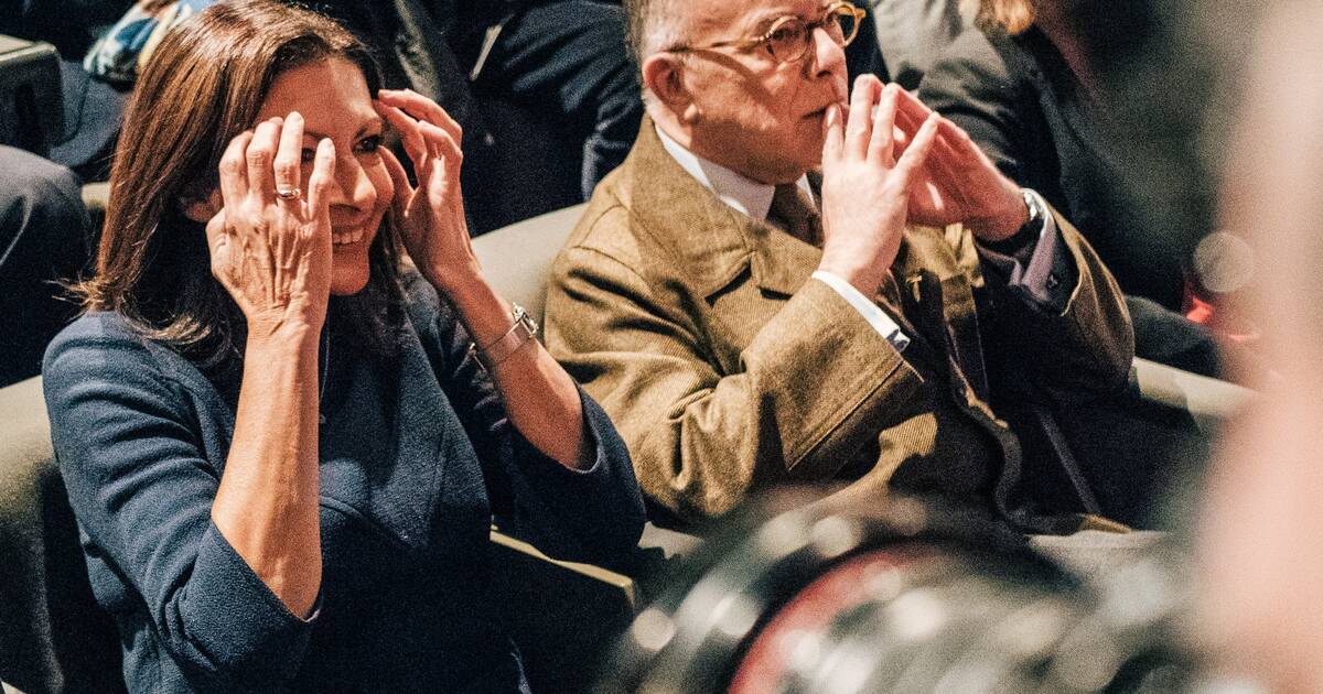 Choix du futur Premier ministre : pour Anne Hidalgo, l’hypothèse Cazeneuve à Matignon est «crédible et sérieuse»