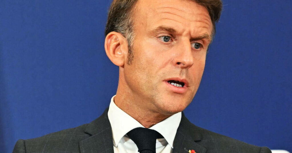 Choix du Premier ministre : les insoumis appellent les parlementaires à destituer Macron pour «défendre la démocratie»