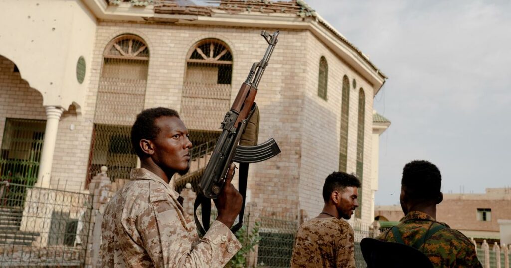 Bombardements, viols, torture... À Khartoum dévastée, plongée dans une guerre à huis clos