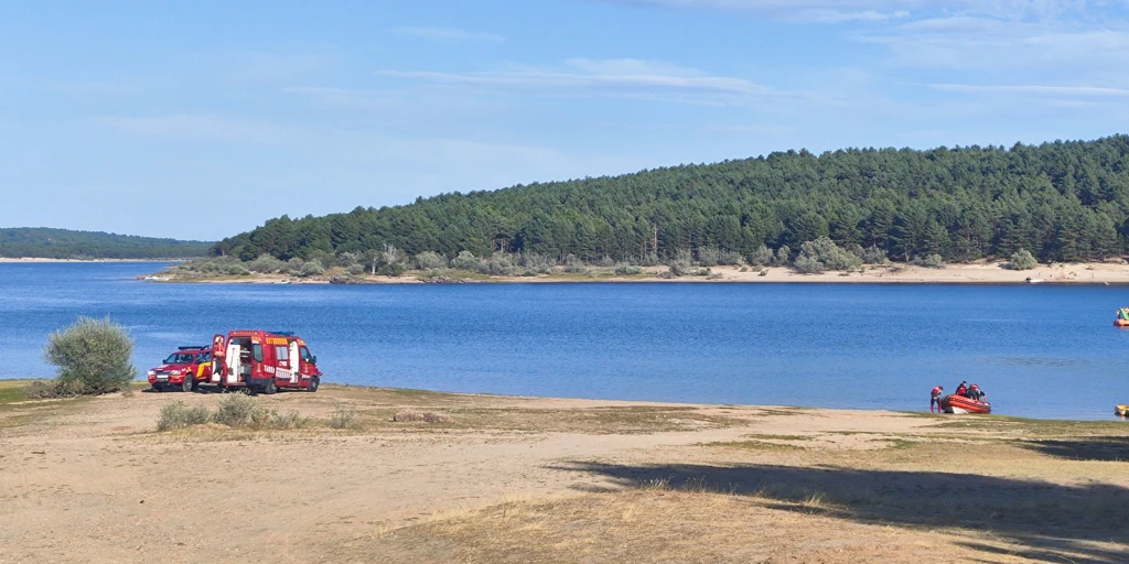 Buscan a un joven desaparecido tras sumergirse en el embalse de La Cuerda del Pozo (Soria)