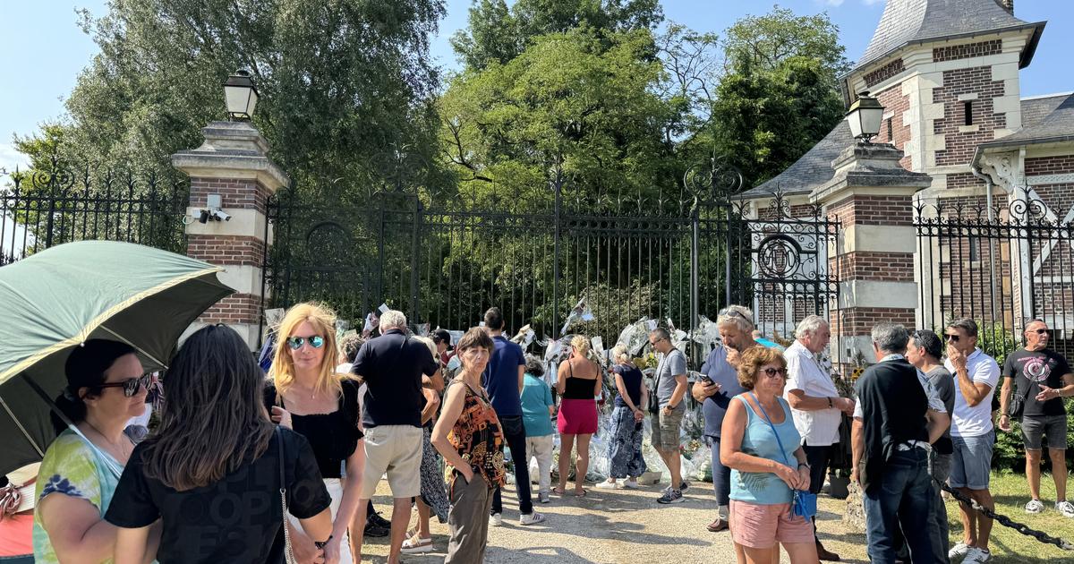 «C’était un homme d’honneur» : à Douchy, les fans d’Alain Delon lui rendent un dernier hommage