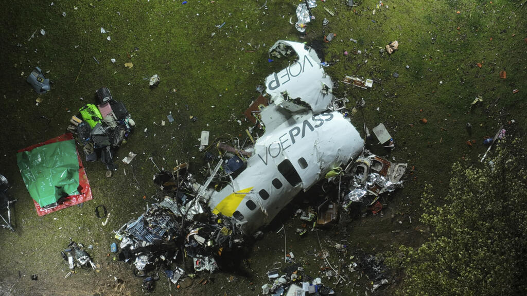 Crash au Brésil : les enquêteurs tentent de déterminer les causes de l'accident