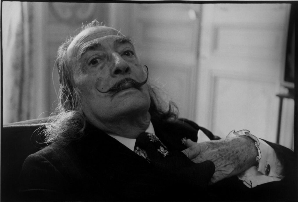 Des lithographies de Dalí découvertes dans un garage où elles étaient cachées depuis cinquante ans