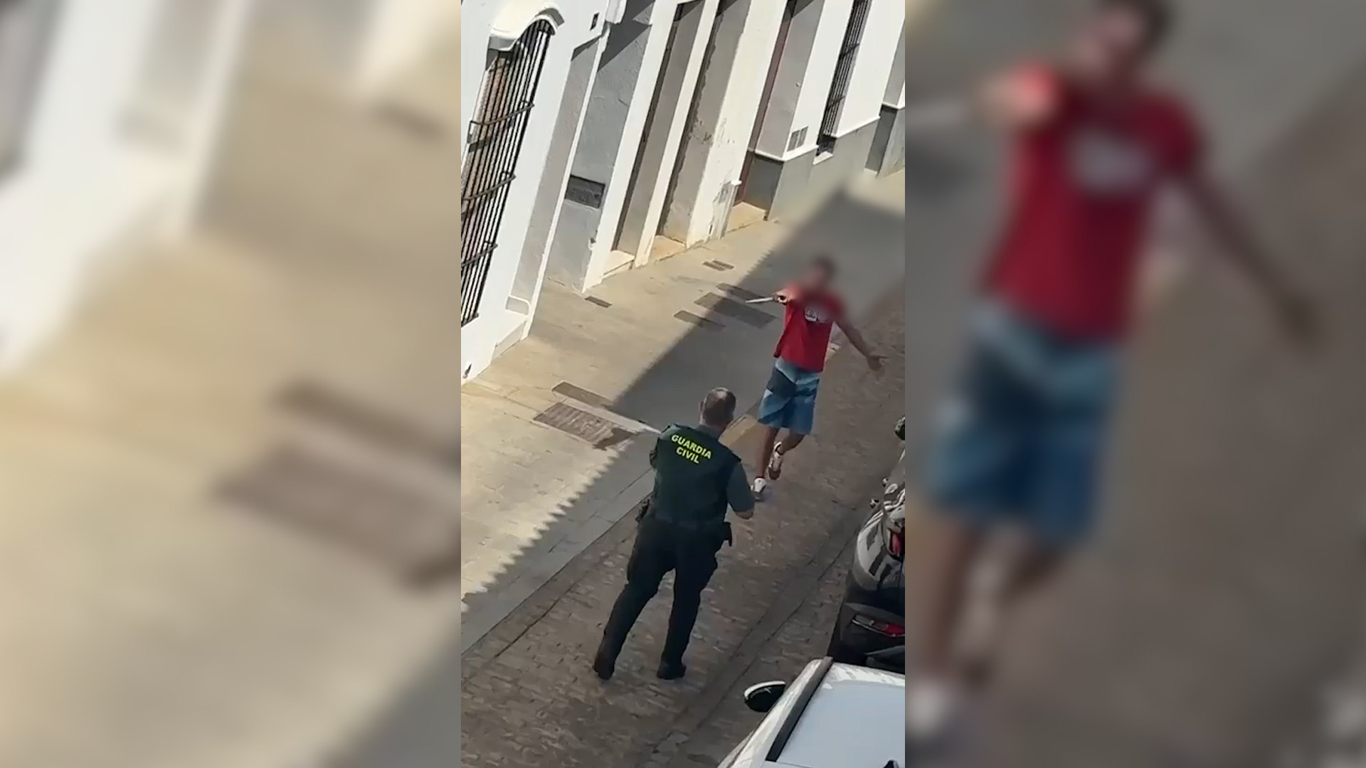 Detenido un hombre tras atrincherarse armado con un cuchillo con sus padres durante más de tres horas