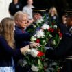 Donald Trump dans l’embarras après sa visite au cimetière militaire d’Arlington