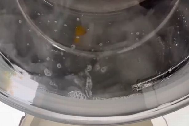 Easy hack to clean your washing machine with no scrubbing – you only need two ingredients