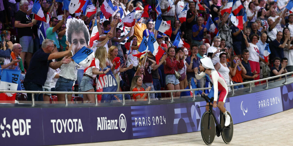 En direct, Jeux paralympiques 2024 : Dorian Foulon conserve son titre en cyclisme sur piste, Antoine Praud obtient la première médaille tricolore en athlétisme... Suivez les épreuves