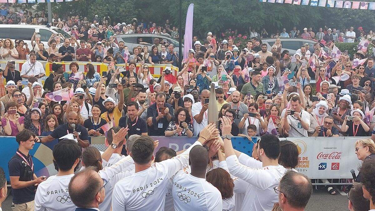 Entre « honneur » et « angoisse » : l’excitation des porteurs de la flamme paralympique dans le Val-d’Oise