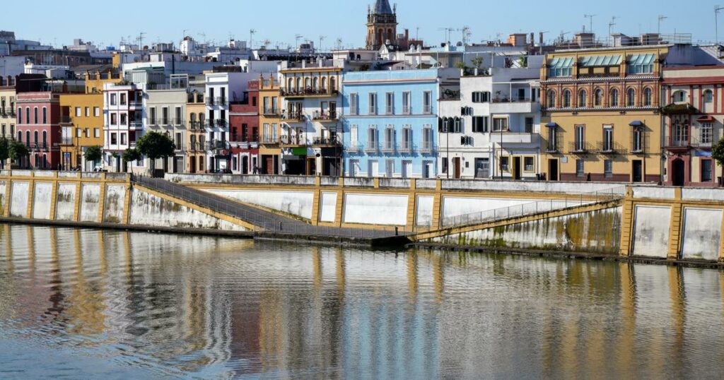 Espagne : la ville de Séville autorisée à couper l’eau aux locations touristiques illégales