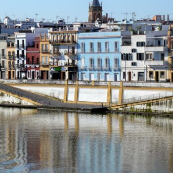 Espagne : la ville de Séville autorisée à couper l’eau aux locations touristiques illégales