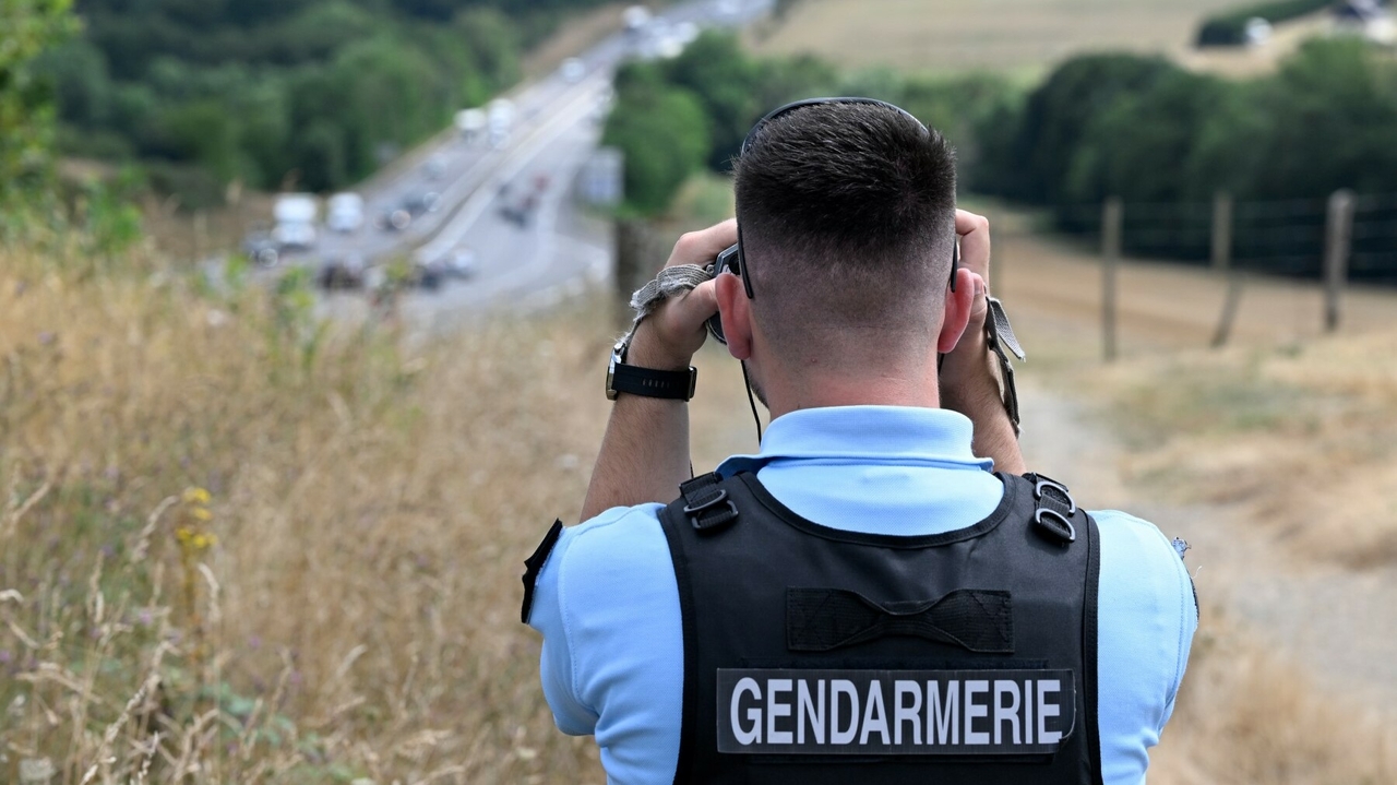 Gendarmerie: Deux jeunes flashés à plus de 180 km/h sur l'A31