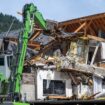 Germany: Collapsed hotel requires further demolition