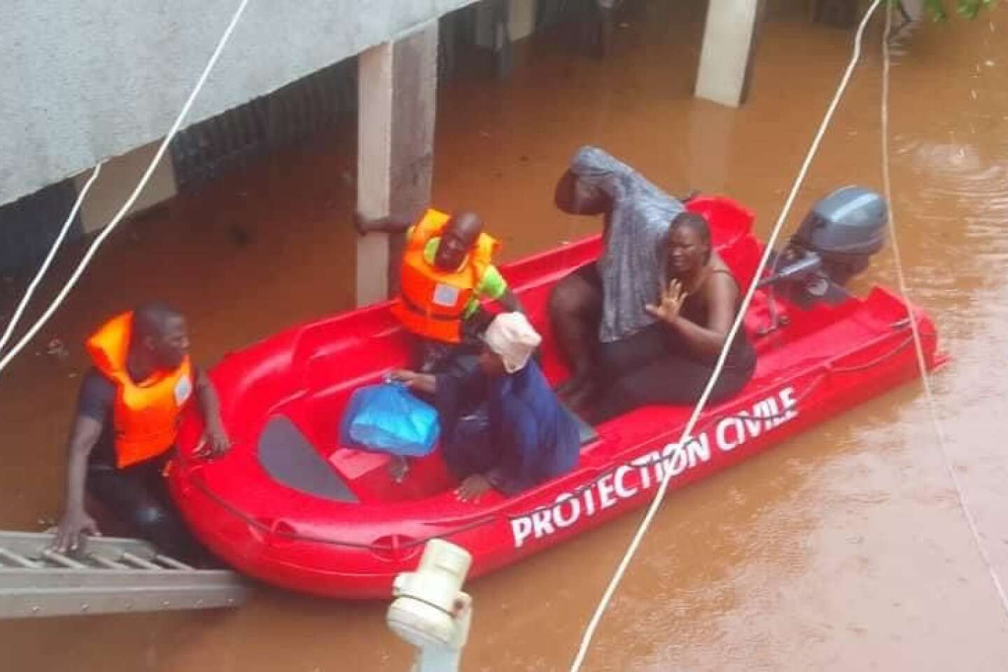 Guinée : les inondations à Conakry, conséquence de pluies diluviennes et de « décennies de négligence »