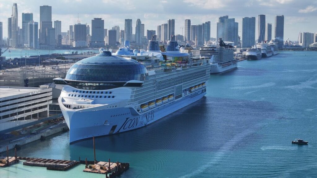 « Ils font passer le Titanic pour un petit navire de pêche » : paquebots de croisière, la folie des grandeurs