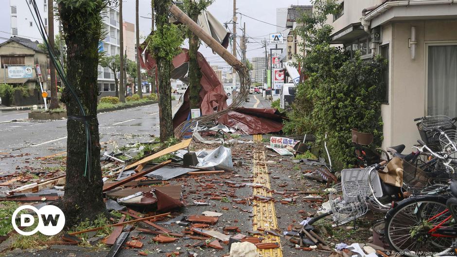 Japan: Typhoon Shanshan brings heavy rains, halts transport