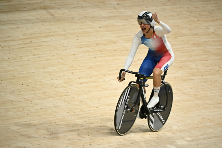 Jeux paralympiques: Marie Patouillet, première médaillée française