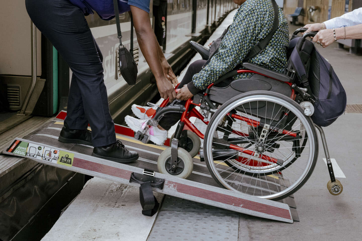 Jeux paralympiques : l’accessibilité du métro parisien en question