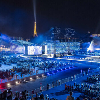 Jeux paralympiques : une cérémonie d’ouverture festive au cœur de Paris pour « changer de regard »