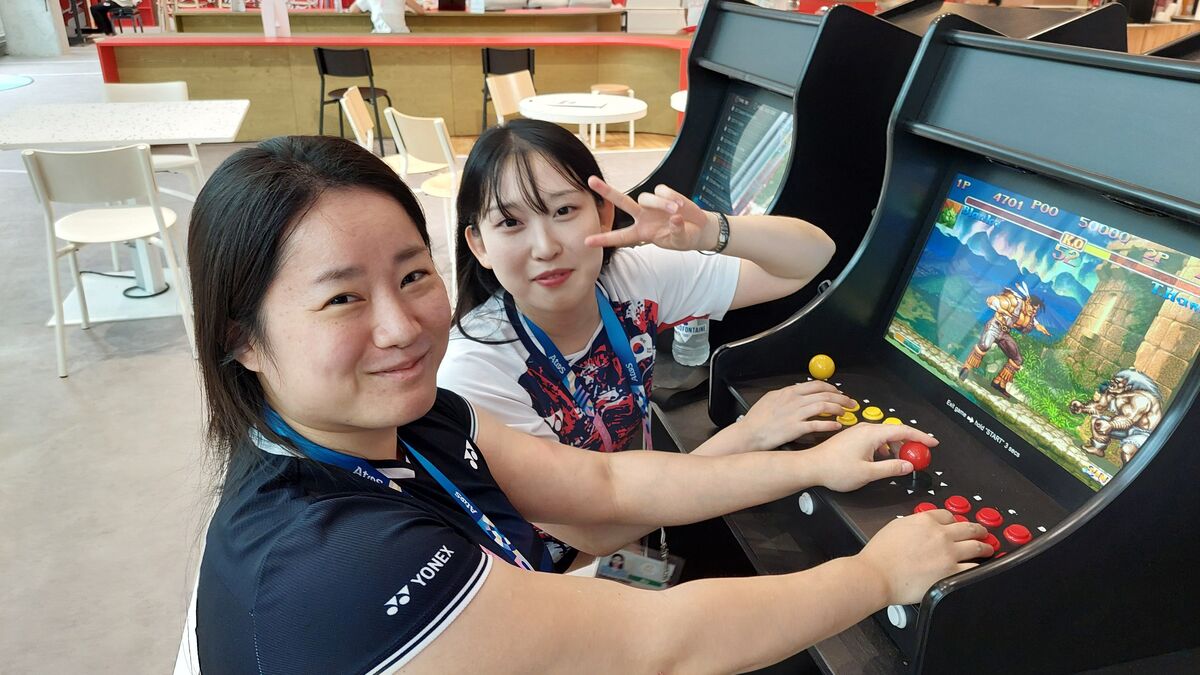 Jeux vidéo, manucure et air hockey... bienvenue au village des athlètes paralympiques, temple du « chill »