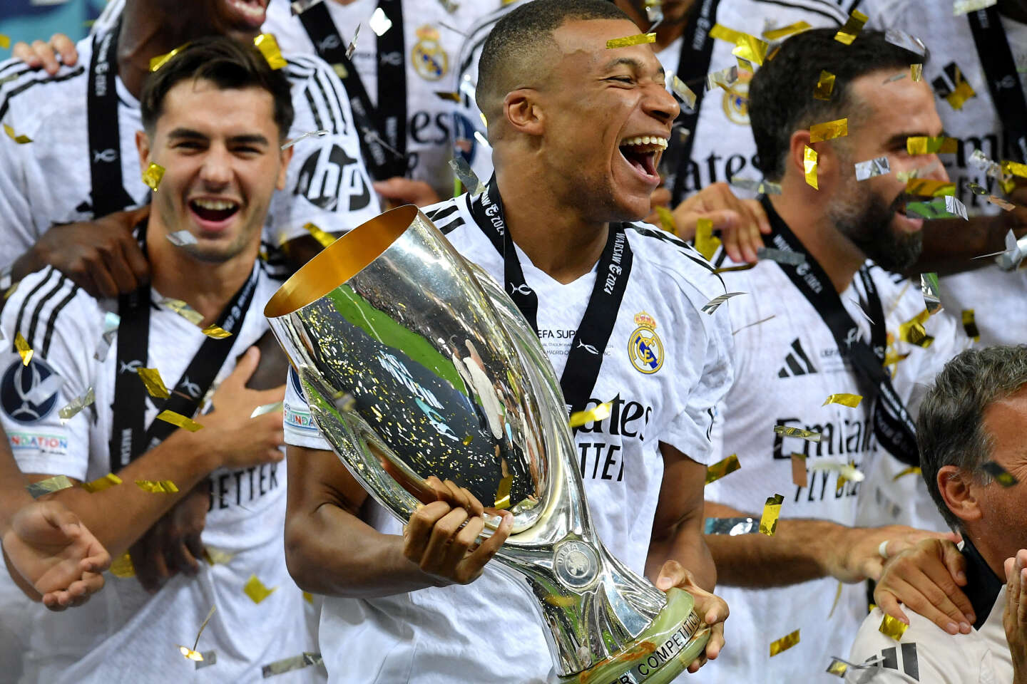 Kylian Mbappé retrouve la lumière et commence son histoire avec le Real Madrid par un trophée