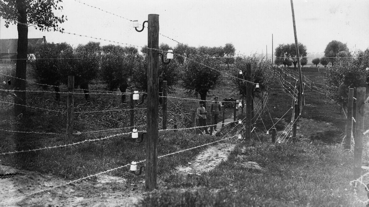 Le «fil de la mort», une frontière sous haute tension pendant la Première Guerre mondiale