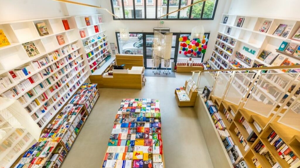 « L’occasion de réaliser un rêve de gosse » : l’École de la librairie attire de plus en plus d’élèves