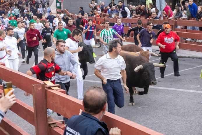 Muere un hombre por una herida por asta de toro en un encierro en la pedanía de Mesones, en El Casar