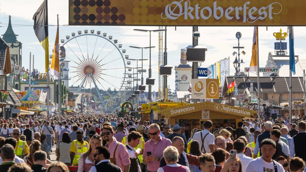 Oktoberfest: Verbraucherschützer warnen vor Abzocke mit Wiesn-Tischen