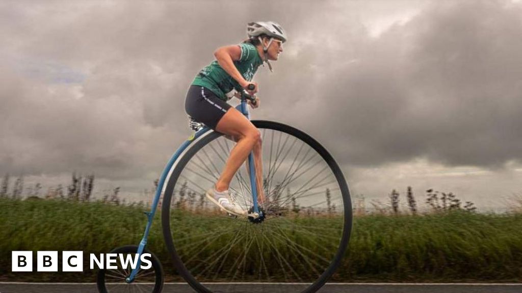 Penny farthing uphill time trial rides into Sussex