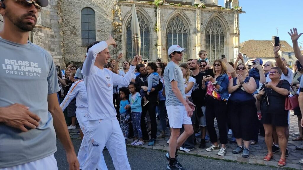 « Pour une bourgade, on a de quoi être fier » : dans les Yvelines, Houdan s’enflamme pour les Paralympiques