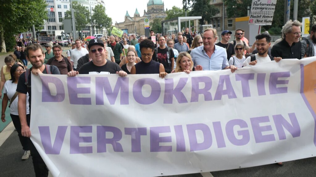 Rechtsextremismus: Demonstrationen in Sachsen und Thüringen