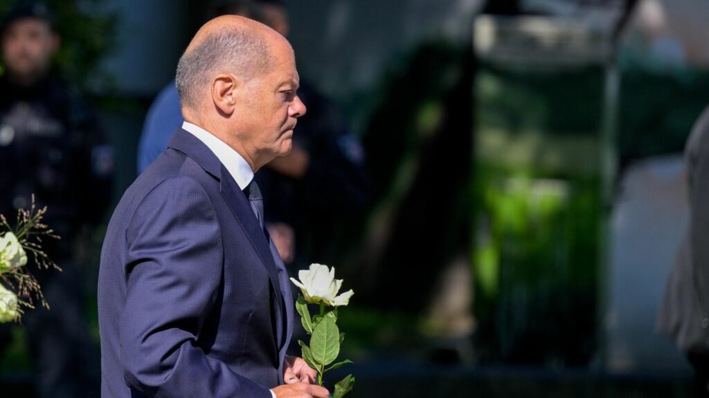 Scholz besucht Solingen: "Das war Terrorismus, Terrorismus gegen uns alle"