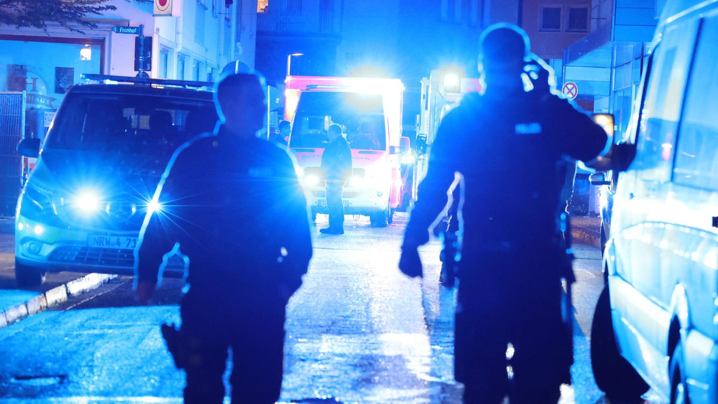 Solingen: Die Bilder des Polizeieinsatzes nach der Messer-Attacke