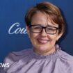 Tanni Grey-Thompson forced to 'crawl off' train