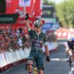 Tour d'Espagne: Troisième victoire d'étape pour Van Aert, Pacher deuxième