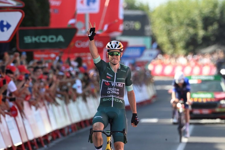 Tour d'Espagne: Troisième victoire d'étape pour Van Aert, Pacher deuxième